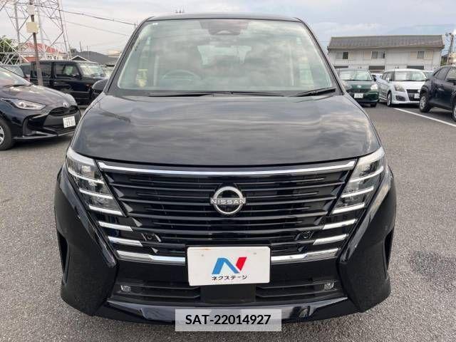Nissan SERENA 2023-06 367690-14
