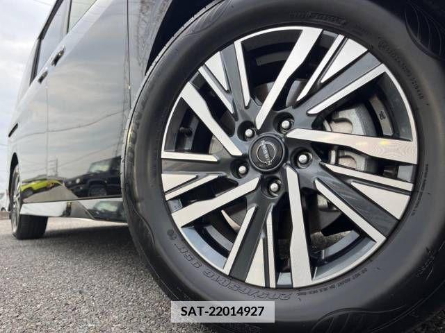 Nissan SERENA 2023-06 367690-13