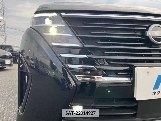 Nissan SERENA 2023-06 367690-12