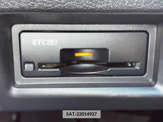 Nissan SERENA 2023-06 367690-7