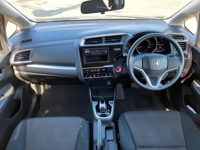 Honda FIT HYBRID 2017-11 181407-2