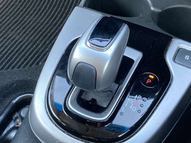 Honda FIT HYBRID 2017-11 181407-5