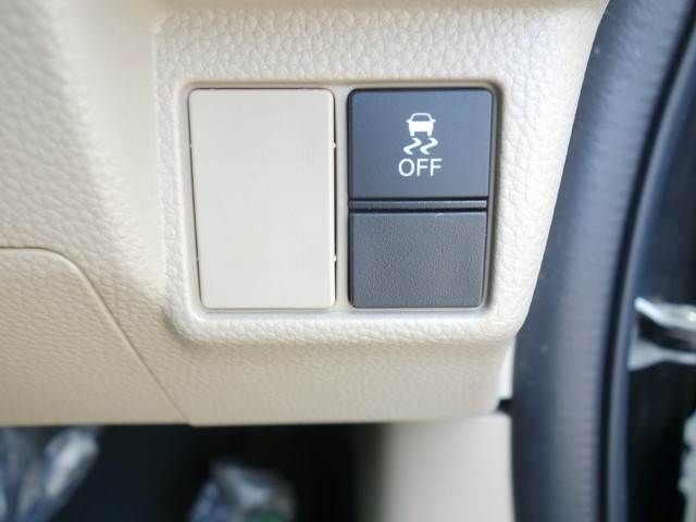 Honda N BOX 2018-01 4708-9
