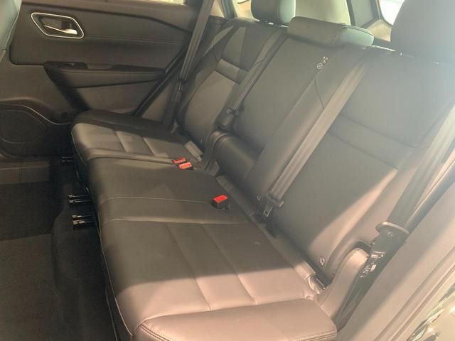 Nissan X-TRAIL 2022-08 22631-23