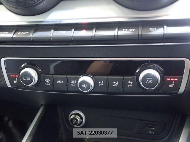 Audi Q2 2018-06 318030-16