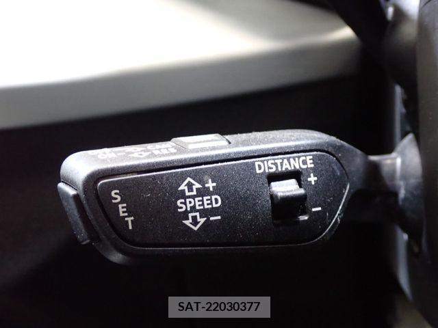 Audi Q2 2018-06 318030-14