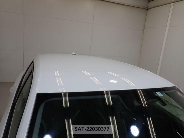 Audi Q2 2018-06 318030-7
