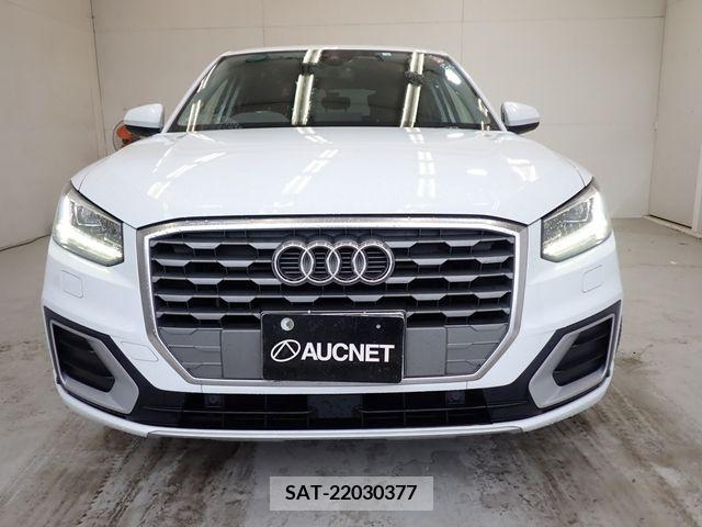 Audi Q2 2018-06 318030-5