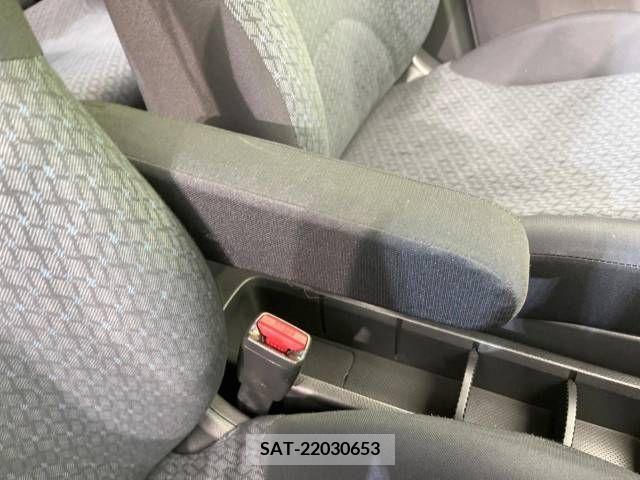 Nissan NOTE 2011-04 255550-7