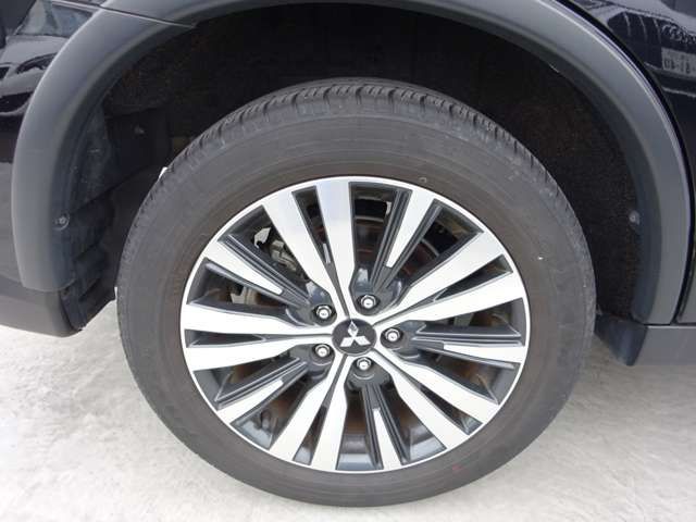Mitsubishi OUTLANDER 2019-07 192209-14
