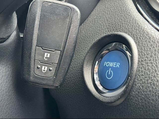 Toyota C-HR 2017-02 20195-10