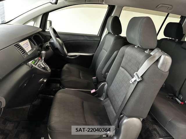 Toyota ISIS 2012-12 321093-16