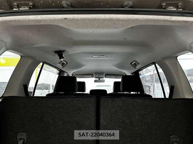 Toyota ISIS 2012-12 321093-11