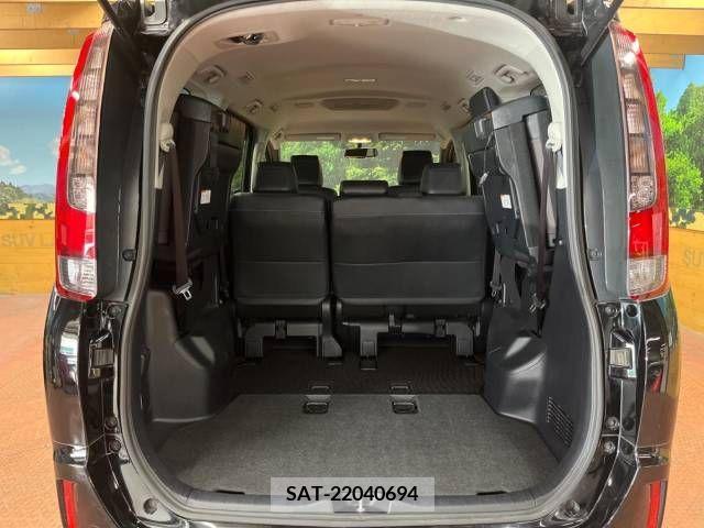 Toyota ESQUIRE 2015-04 210231-9