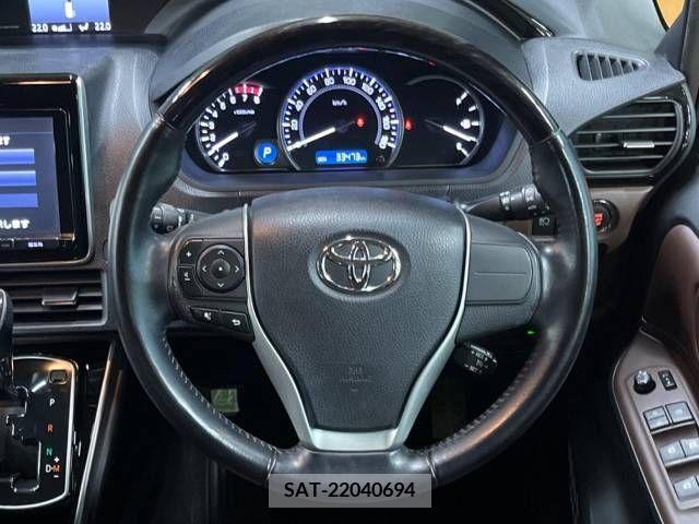 Toyota ESQUIRE 2015-04 210231-10