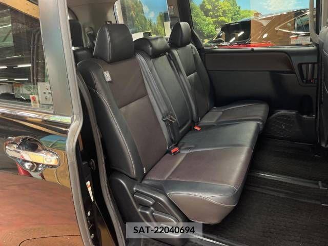 Toyota ESQUIRE 2015-04 210231-7