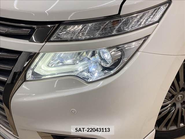 Nissan ELGRAND 2015-06 205653-18