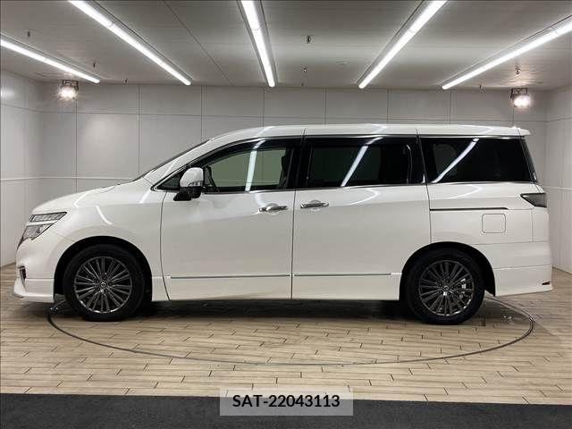 Nissan ELGRAND 2015-06 205653-15
