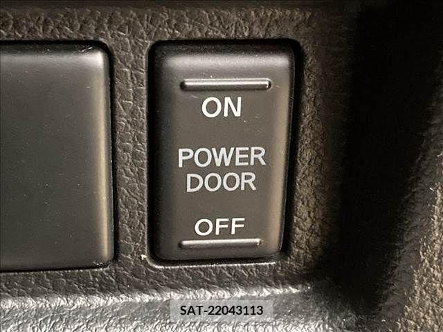 Nissan ELGRAND 2015-06 205653-9