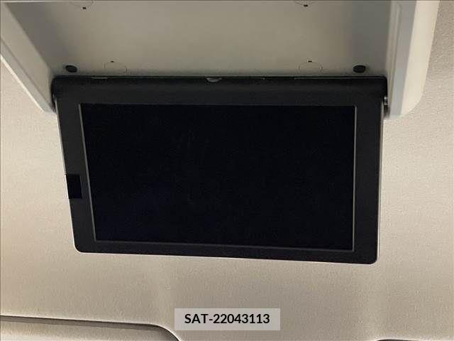 Nissan ELGRAND 2015-06 205653-5