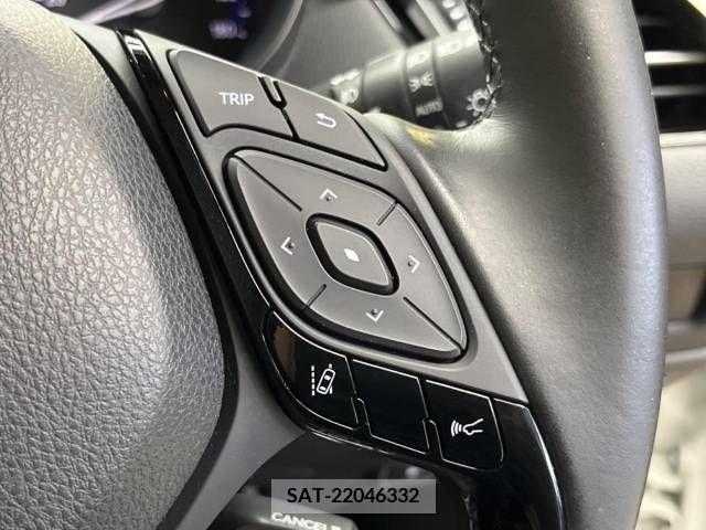 Toyota C-HR 2017-02 264076-4