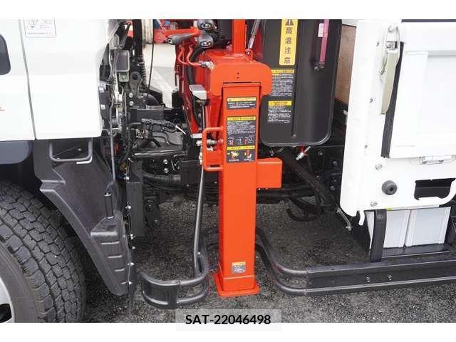 Mitsubishi CANTER 2023-06 228064-19