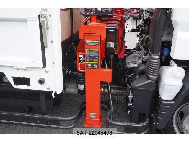 Mitsubishi CANTER 2023-06 228064-18