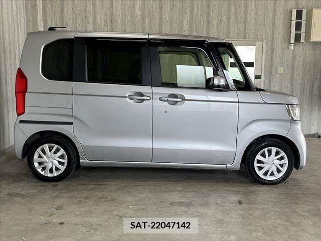 Honda N BOX 2018-02 279442-10