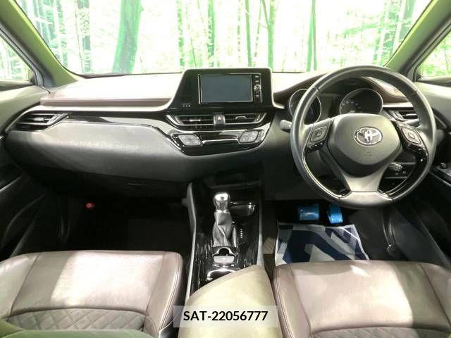 Toyota C-HR 2018-07 264070-1
