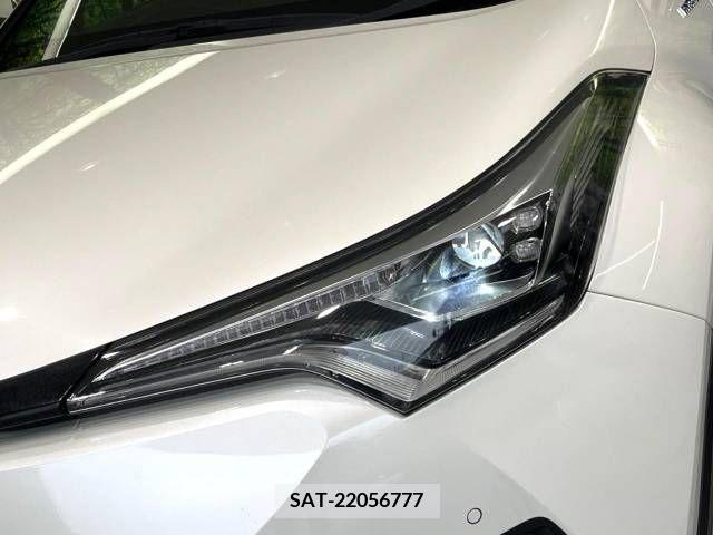 Toyota C-HR 2018-07 264070-12