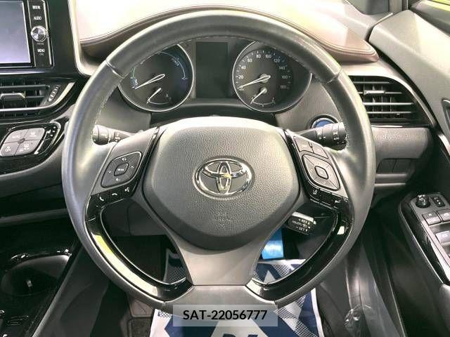 Toyota C-HR 2018-07 264070-11