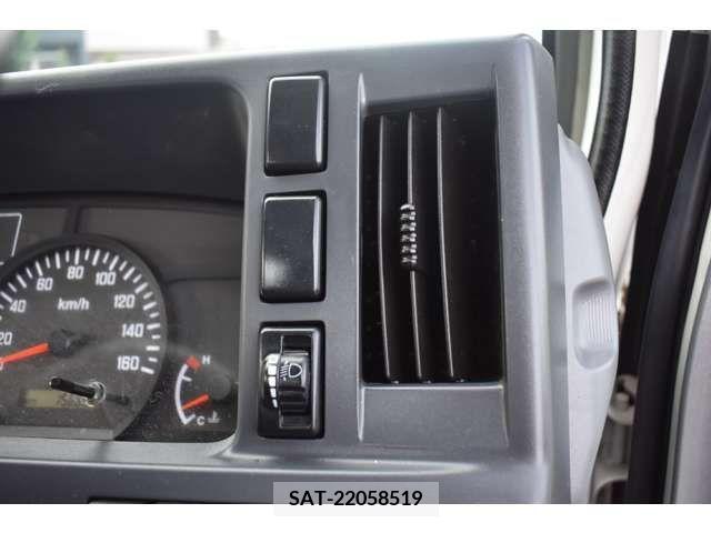 Isuzu ELF TRUCK 2018-11 202369-11