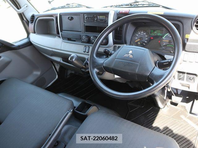 Mitsubishi CANTER 2017-11 238074-2