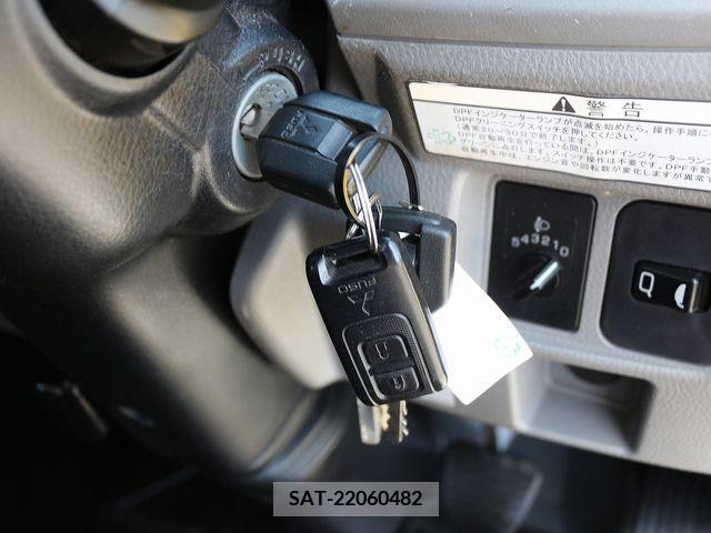 Mitsubishi CANTER 2017-11 238074-26