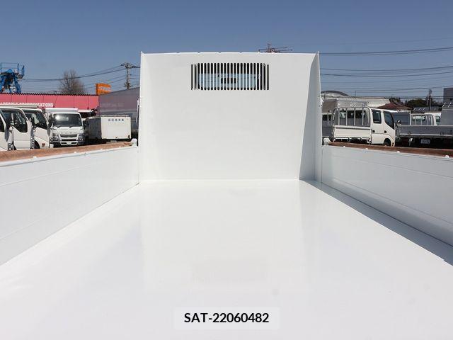 Mitsubishi CANTER 2017-11 238074-10