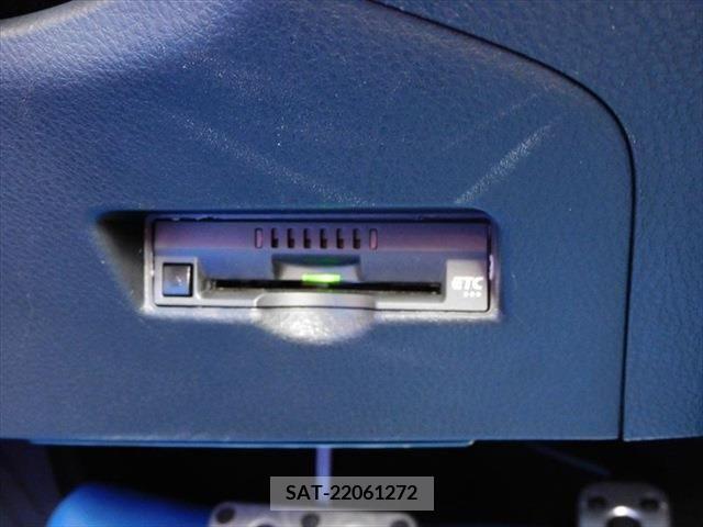 Toyota C-HR 2020-04 212407-25