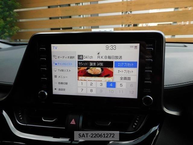 Toyota C-HR 2020-04 212407-18
