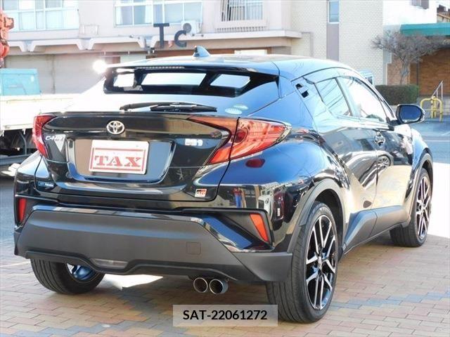 Toyota C-HR 2020-04 212407-3