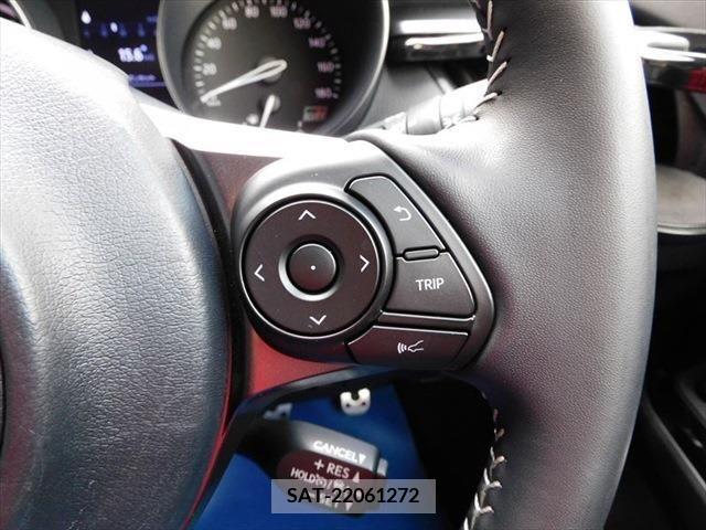 Toyota C-HR 2020-04 212407-24