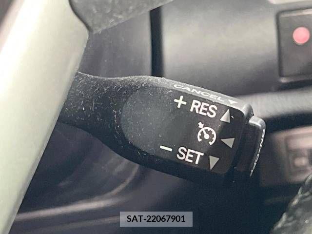 Toyota NOAH 2018-11 207226-5