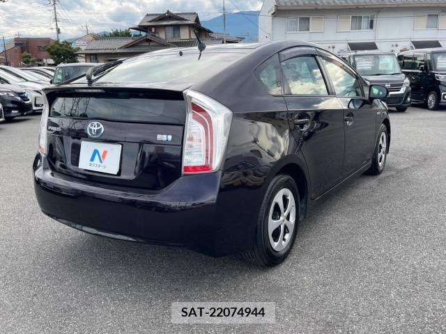 Toyota PRIUS 2014-01 349720-17