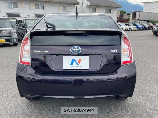 Toyota PRIUS 2014-01 349720-15