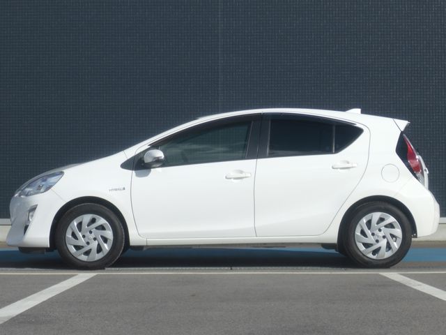 Toyota AQUA 2016-09 9434-16