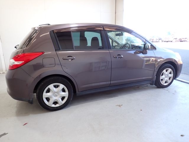 Nissan TIIDA 2009-02 186917-4