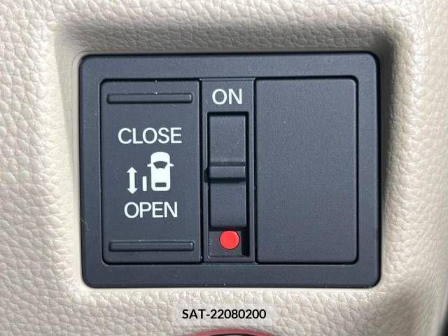 Honda N BOX 2020-03 215126-7