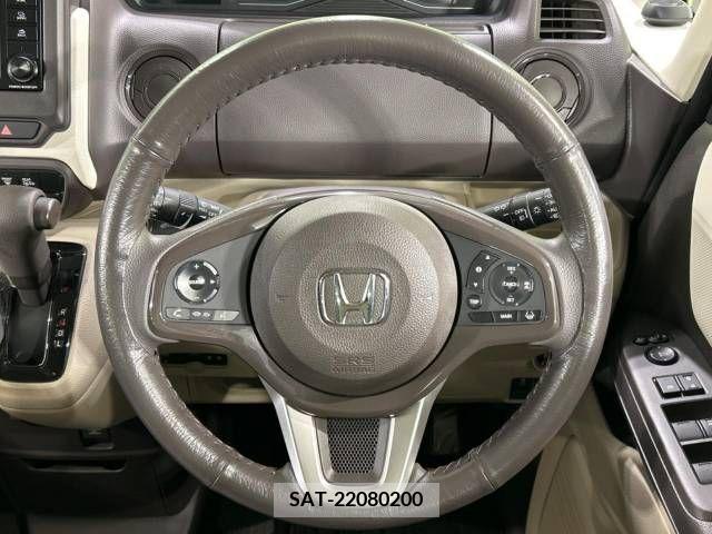 Honda N BOX 2020-03 215126-12