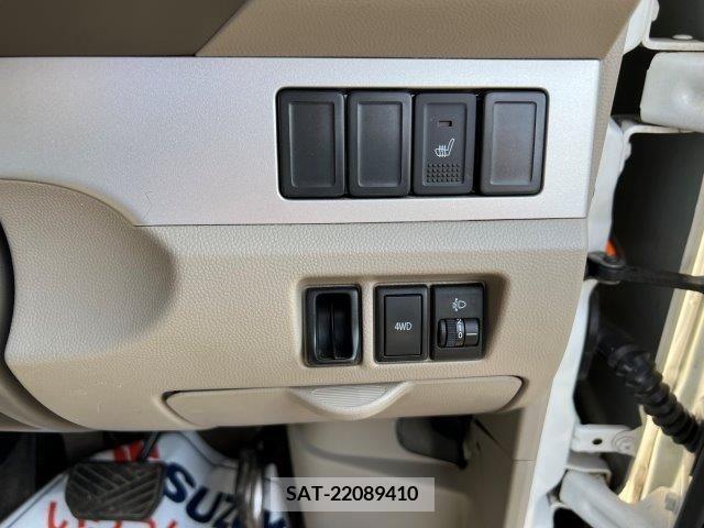 Suzuki EVERY WAGON 2014-04 235332-6