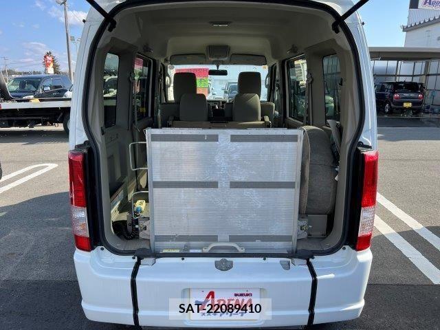 Suzuki EVERY WAGON 2014-04 235332-8
