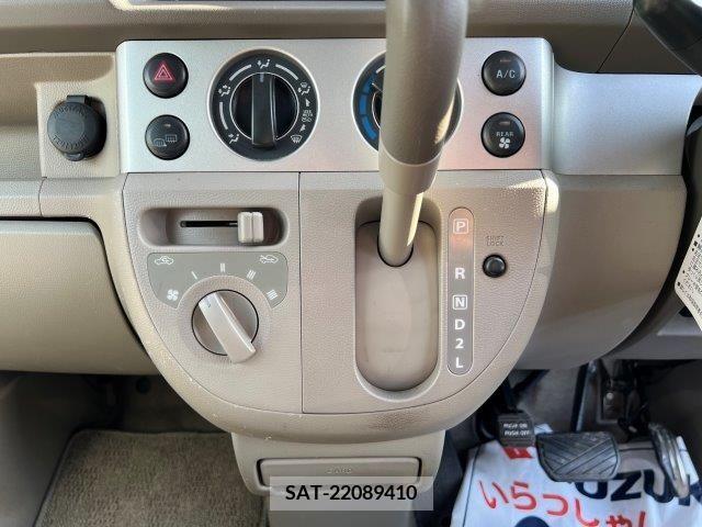 Suzuki EVERY WAGON 2014-04 235332-4