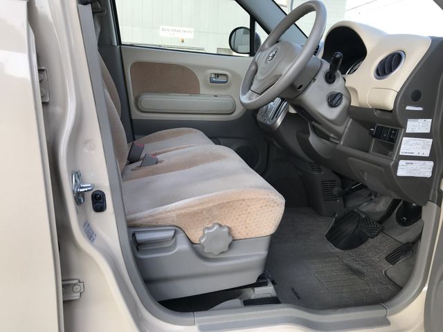 Nissan MOCO 2010-02 114-6